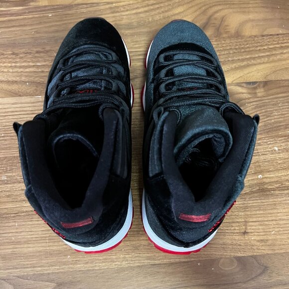 Jordan 11 Retro Bred Velvet DB5457-061 Women's 6.5 Luxury Basketball Sneakers - Picture 6 of 12